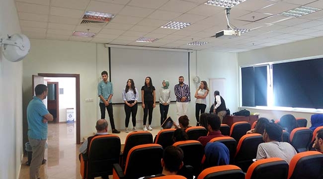 Üniversitede Gençlerle İletişim Konusu Tartışıldı