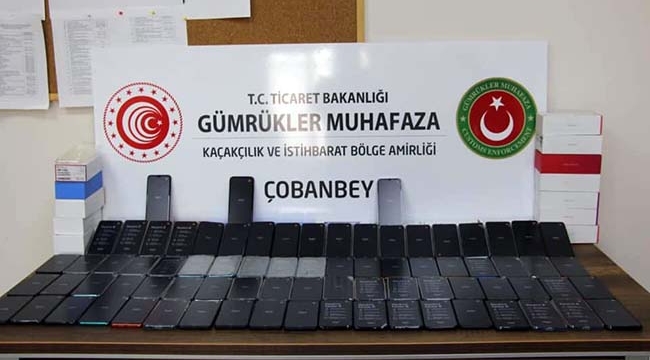 Sınırda Kaçak Telefon Ele Geçirildi