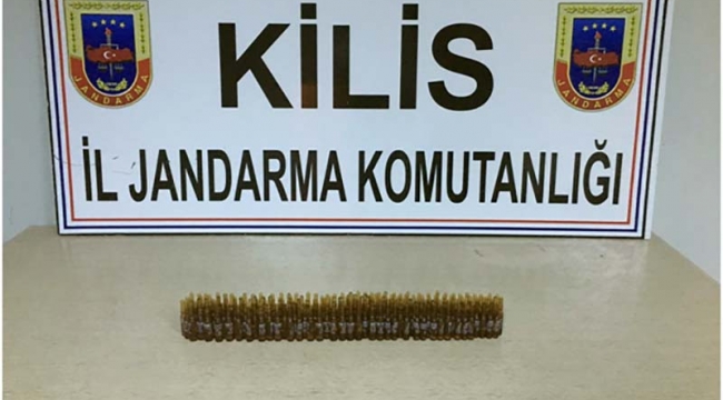Suriyelinin Üstünden İlaç Çıktı