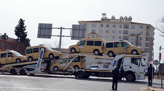 Suriyeli Polislerin Araçları Yola Çıktı