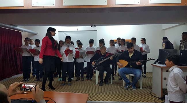 Nihat Başoğlu Ortaokulunda Coşkulu Anma Töreni