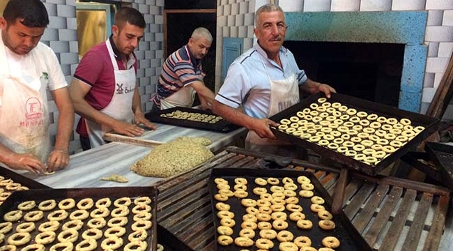 Fırınlarda Kahke Mesaisi Başladı