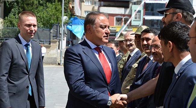 Vali Tekinarslan Göreve Başladı