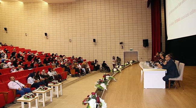 Kilis'te Suriyeli Aileler İçin Panel Düzenlendi