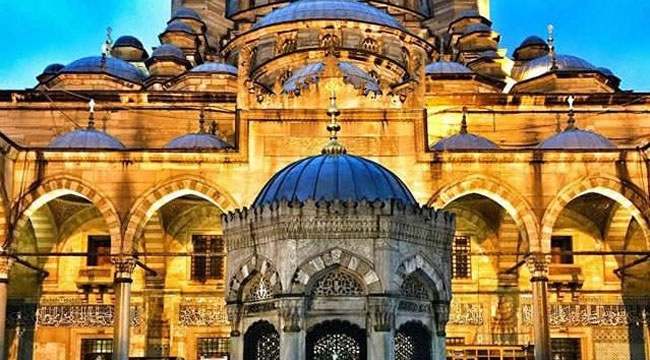 Yeni Cami (Valide Sultan Camii)