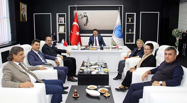 İş Adamı Kolukısa'dan Rektör Karacoşkun'a Ziyaret