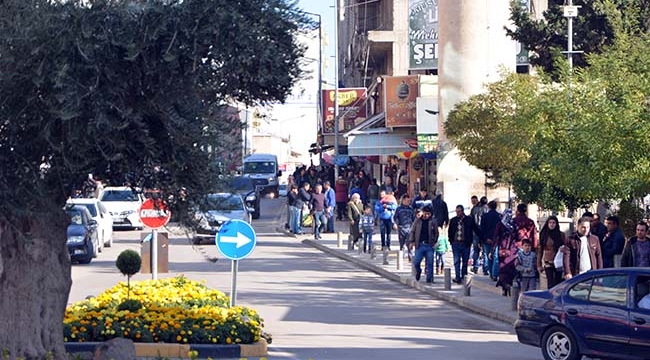 Kilis'te Pazar Günü Yoğunluğu
