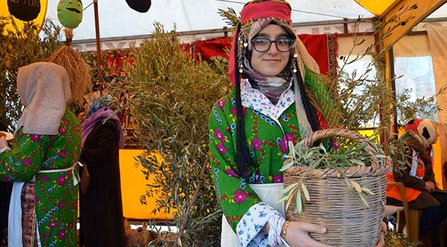 Kilis'te Zeytin Çarşısı Açıldı