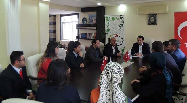 Kaymakamdan Öğretmenlere Plaket