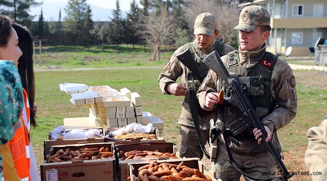 Kilis Belediyesinden Askerlere Yemek İkramı