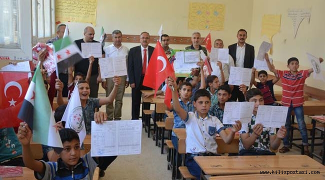 Fırat Kalkanı Bölgesinde Karne Heyecanı