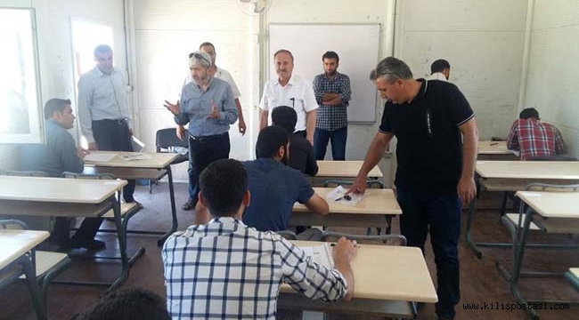 Fırat Kalkanı Bölgesinde Lise Bitirme Sınavları