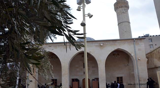 Roketle Vurulan Çalık Cami İbadete Açıldı