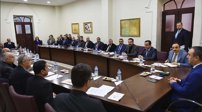 Vali Soytürk Okul Müdürleri ile Toplandı