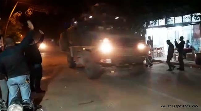 Halk Askeri, Asker Halkı Selamladı