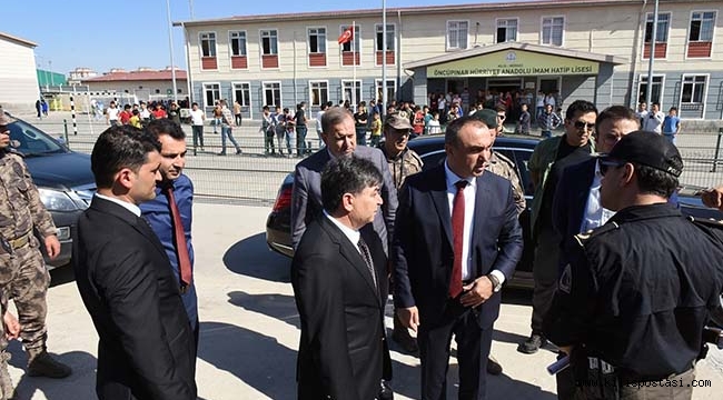 Vali Soytürk Barınma Merkezini Ziyaret Etti