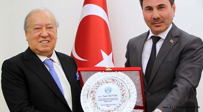 Rektör Karacoşkun’dan Aktürk’e Geçmiş Olsun