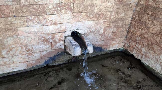 Kuru Kastel Akıyor