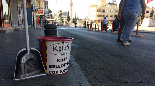 Kilis Belediyesi Esnafa Çöp Kovası Dağıttı