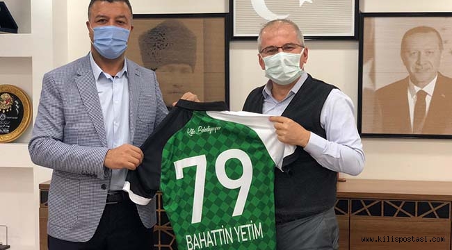 Kilis Belediyespor Yöneticilerinden Yetim'e Forma!
