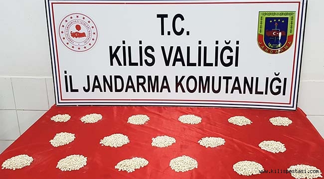 Otomobilde Binlerce Adet Hap Bulundu