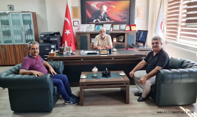 Eğitim Sen Kilis İl Temsilcisi Mustafa Kandemir'e Taziye Ziyareti