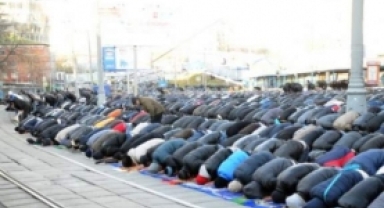 Kilis'te Bayram Namazı Saat Kaçta Kılınacak?