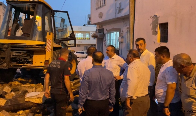 Kilis Valisi Soytürk, Kaza Meydana Gelen Metruk Bina ile ilgili bilgi aldı!