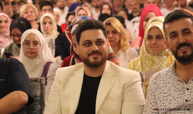 “Türkiye’nin umudu gençler…”