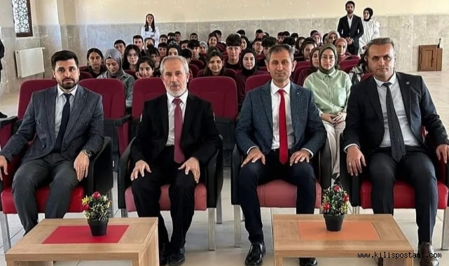 İl Müftüsü ve İl Milli Eğitim Müdürü, Musabeyli İlçesi Anadolu İmam Hatip Lisesini Ziyaret Etti