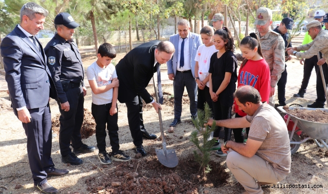 Polateli'nde Cumhuriyetin 100. Yılı Anısına Fidan Dikildi!