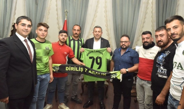 Diriliş 7 Aralık Taraftar Grubu Vali Tahir Şahin'i Ziyaret Etti