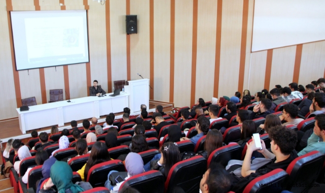 Kilis 7 Aralık Üniversitesi'nde Finansal Okuryazarlıkta “Borsa ve Kripto Paralar” Konulu Bilgilendirici Bir Seminer Düzenlendi