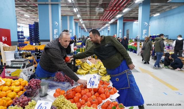 YAKUPLU YENİ KAPALI PAZAR ALANINA KAVUŞTU