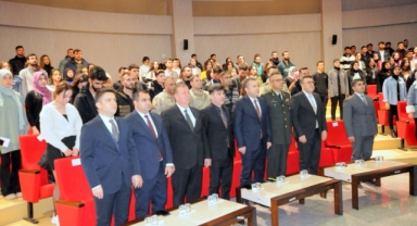 “Kilis’in Düşman İşgalinden Kurtuluşunu Anmak ve Anlamak” Başlıklı Konferans Gerçekleştirildi