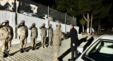 Polateli Kaymakamı, Yılbaşı Gecesi Güvenlik Güçlerini Ziyaret Etti!