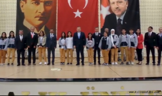 Kilis Valiliği'nden Anlamlı Bir Mesaj: İstiklal Marşı'nın 103. Yıl Dönümünde Rahmet ve Minnet!