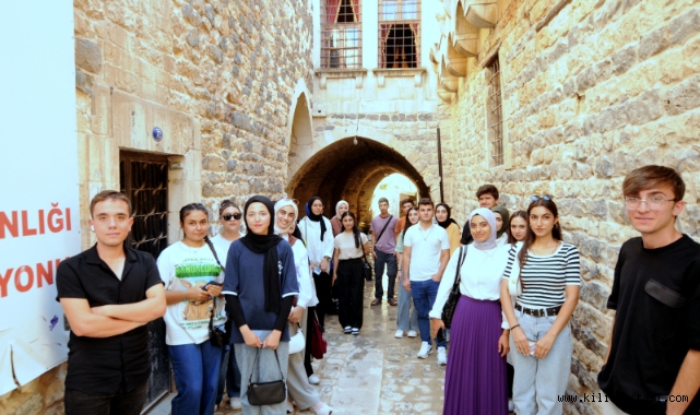 Kilis 7 Aralık Üniversitesi'nde Oryantasyon Programı Kapsamında Şehir Gezisi Düzenlendi