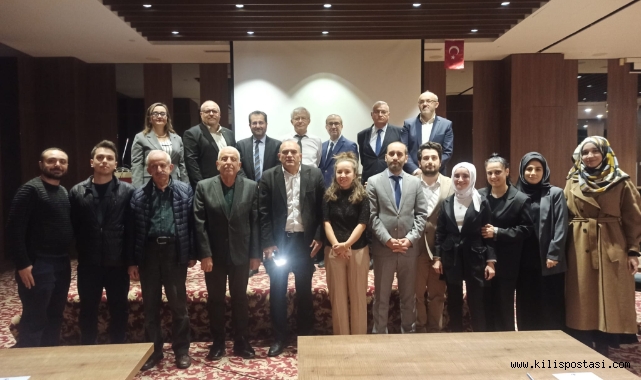 "KARANLIĞA SÖVECEĞİNE BİR MUM YAK!"