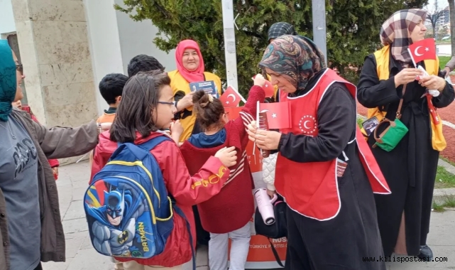 Altındağ’da 23 Nisan coşkusu: BTP heyeti çocuklarla bir araya geldi