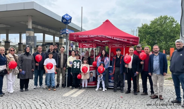 BTP'den, İzmir Konak Meydanı’nda bayram coşkusu
