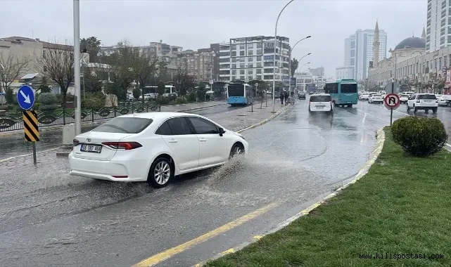 Güneydoğu Anadolu’da Sağanak Yağış Hayatı Olumsuz Etkiledi