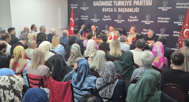İktidarın da muhalefetin de Türkiye'nin meselelerini çözecek fikri ve derdi yok