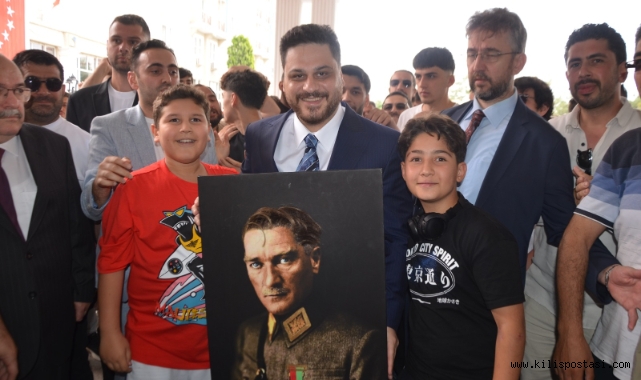 Bizim ortak paydamız, fikrimiz, rüyamız Bağımsız Türkiye idealidir