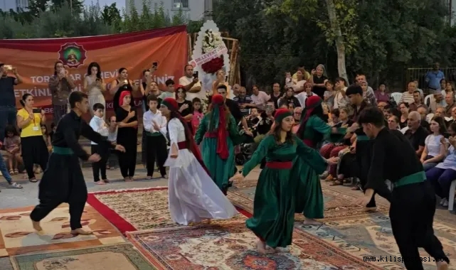 BTP Mersin heyeti Toroslar Cemevi’ndeki Aşure etkinliğine katıldı