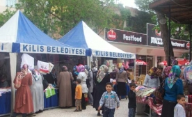 Fatih Talebe Yurtları Kermes Düzenledi