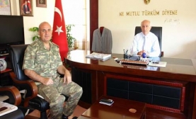 Kilis İl Jandarma Komutanlığı?na Atanan Yarbay Murat Çolak Vali Odabaş?ı Ziyaret Etti