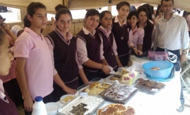 Kız Meslek Lisesi Kermes Düzenledi