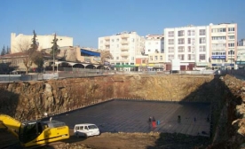 Meydana İlk Harç Döküldü