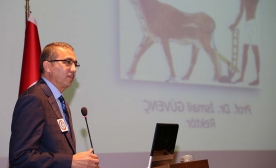 Rektör Güvenç Konferans Verdi